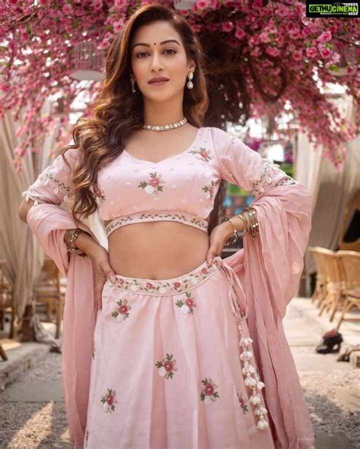 Sunayana Fozdar Wiki, Husband, Family, Age & More